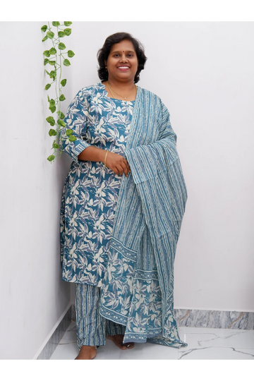 Graceful Cotton Printed Salwar Suit with Shawl – Casual & Festive Wear