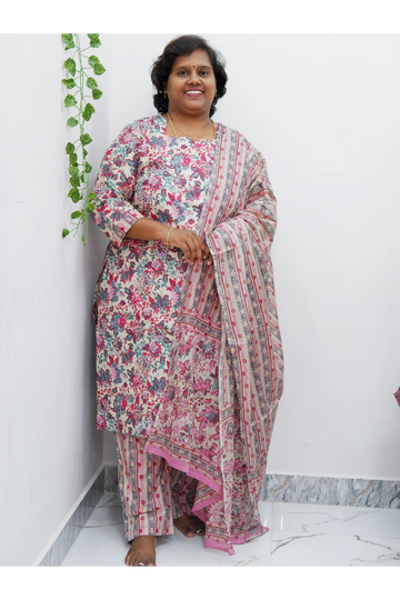 Graceful Cotton Printed Salwar Suit with Shawl – Casual & Festive Wear