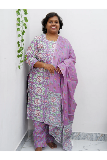 Graceful Cotton Printed Salwar Suit with Shawl – Casual & Festive Wear