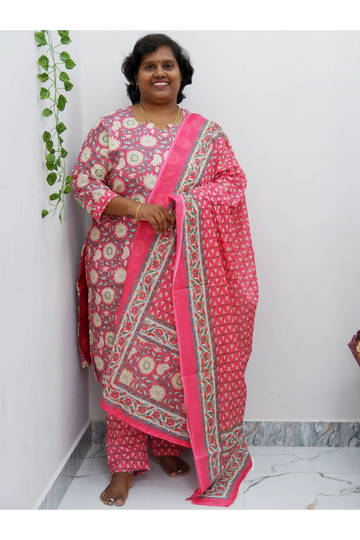 Graceful Cotton Printed Salwar Suit with Shawl – Casual & Festive Wear