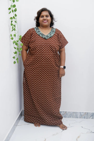 Vintage Style Peter Pan Collar Nighty
