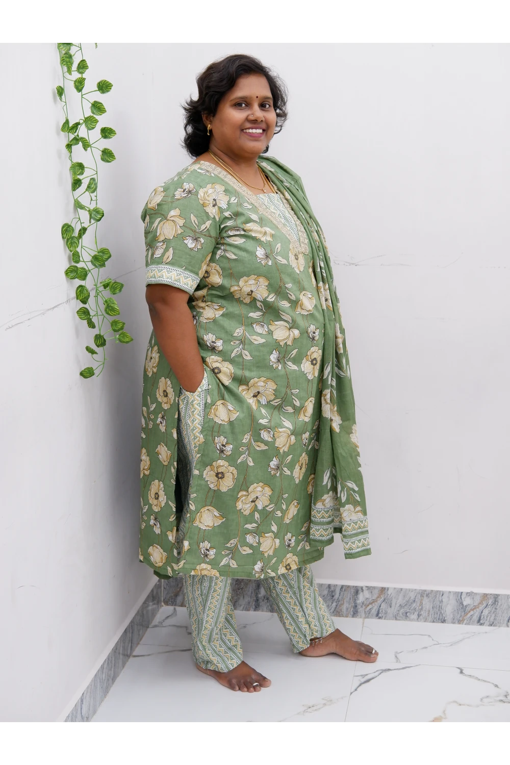 Graceful Cotton Lace Work Salwar Suit with Shawl – Casual & Festive Wear