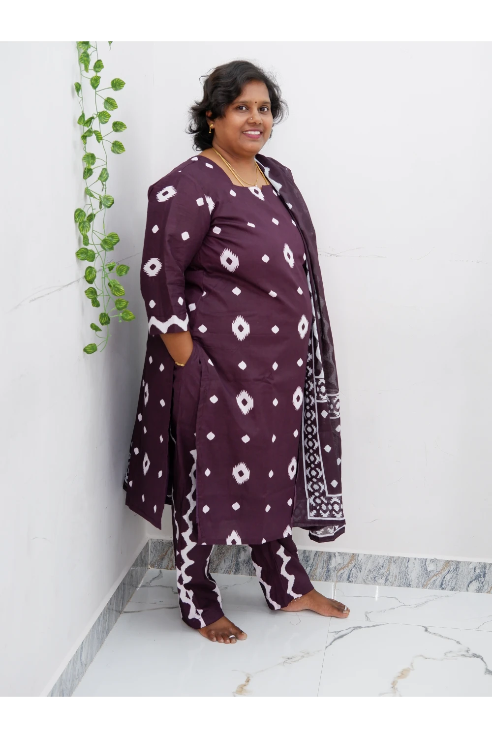 Graceful Cotton Printed Salwar Suit with Shawl – Casual & Festive Wear