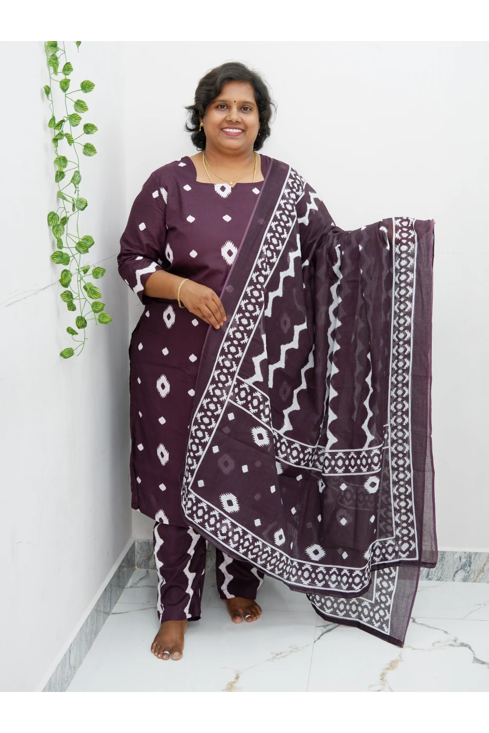 Graceful Cotton Printed Salwar Suit with Shawl – Casual & Festive Wear