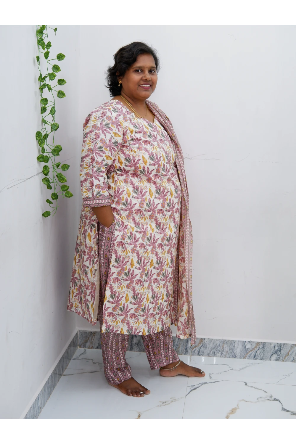 Graceful Cotton Printed Salwar Suit with Shawl – Casual & Festive Wear