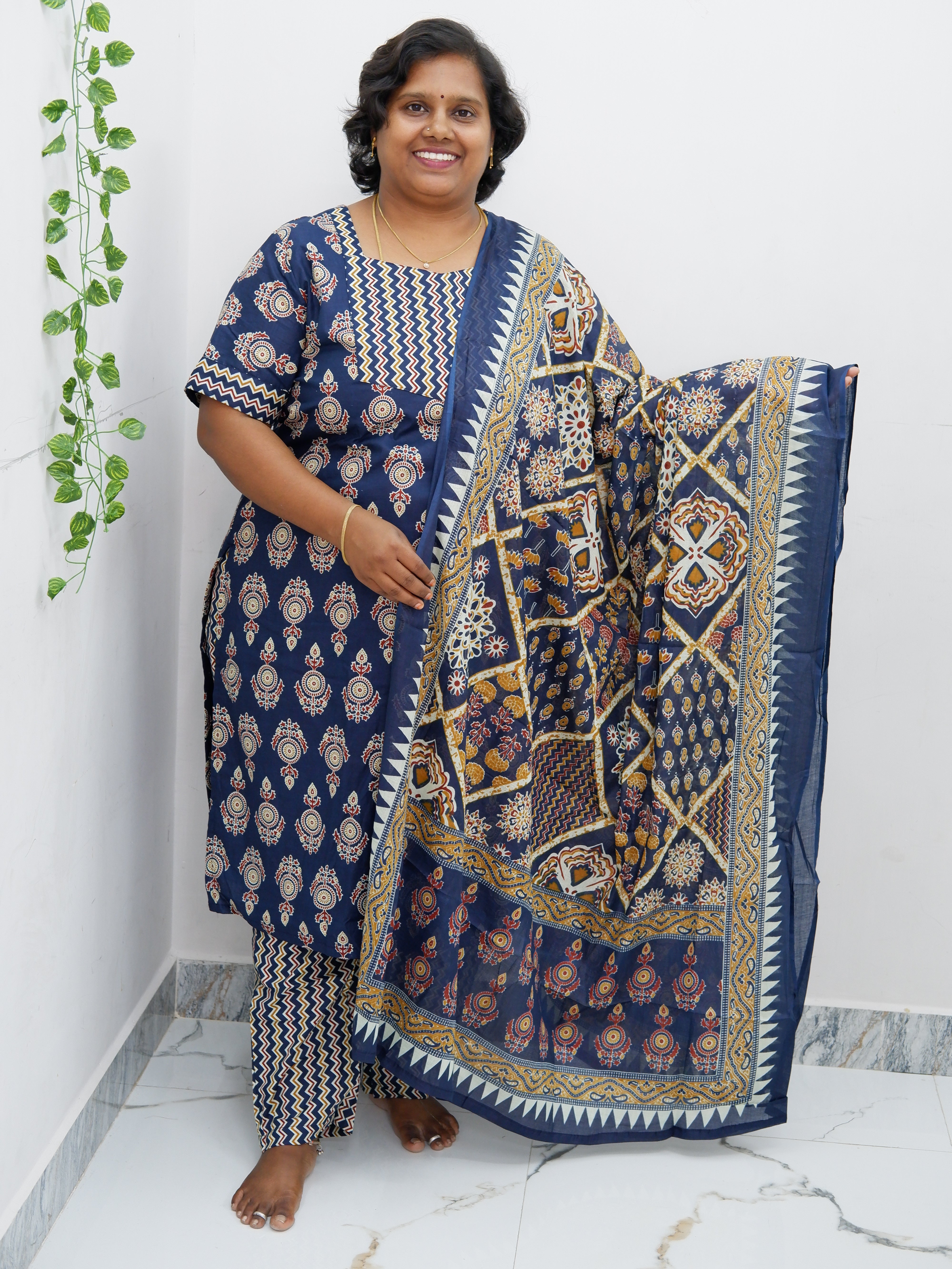 Graceful Cotton Printed Salwar Suit with Shawl – Casual & Festive Wear