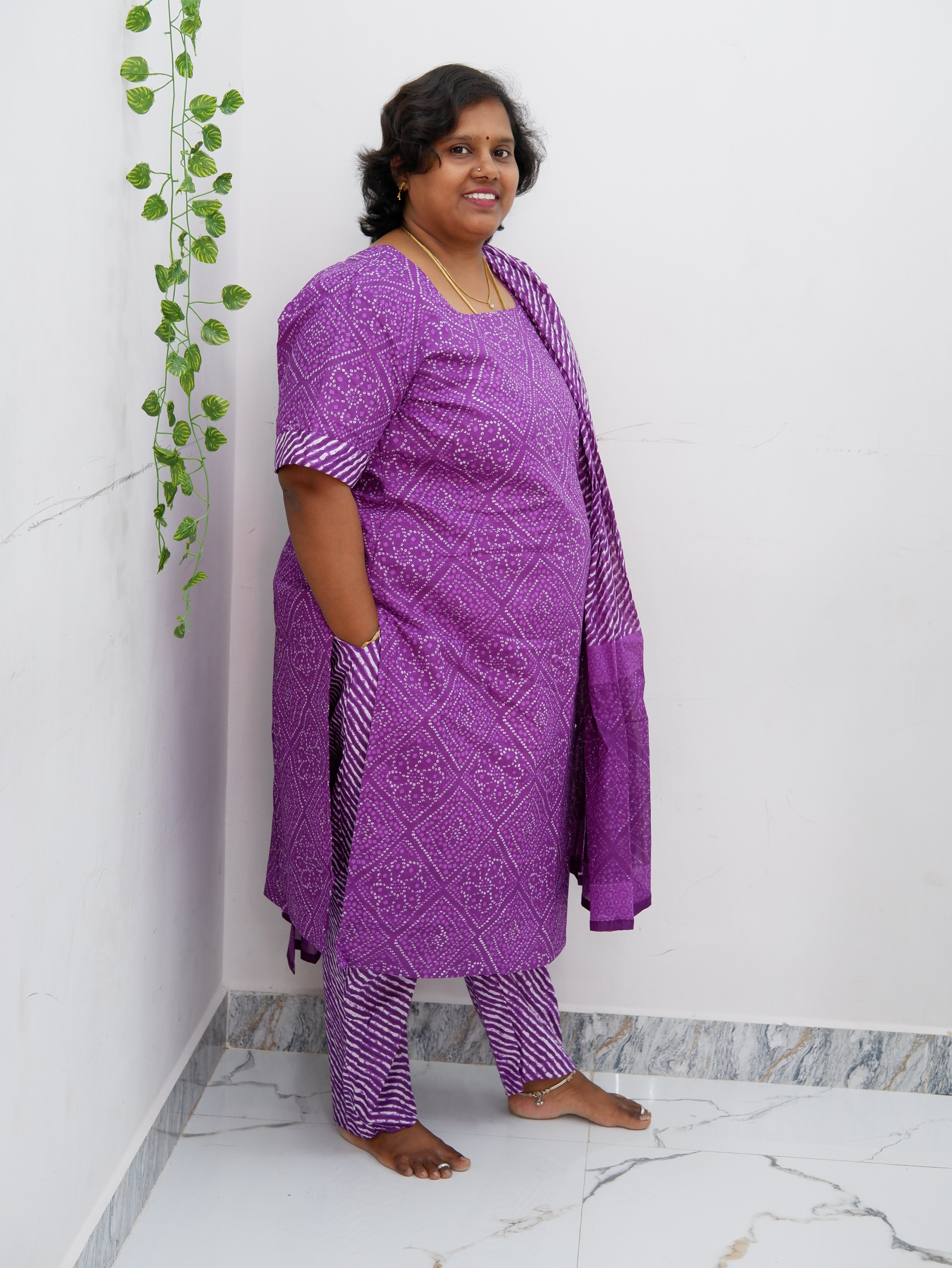 Graceful Cotton Printed Salwar Suit with Shawl – Casual & Festive Wear