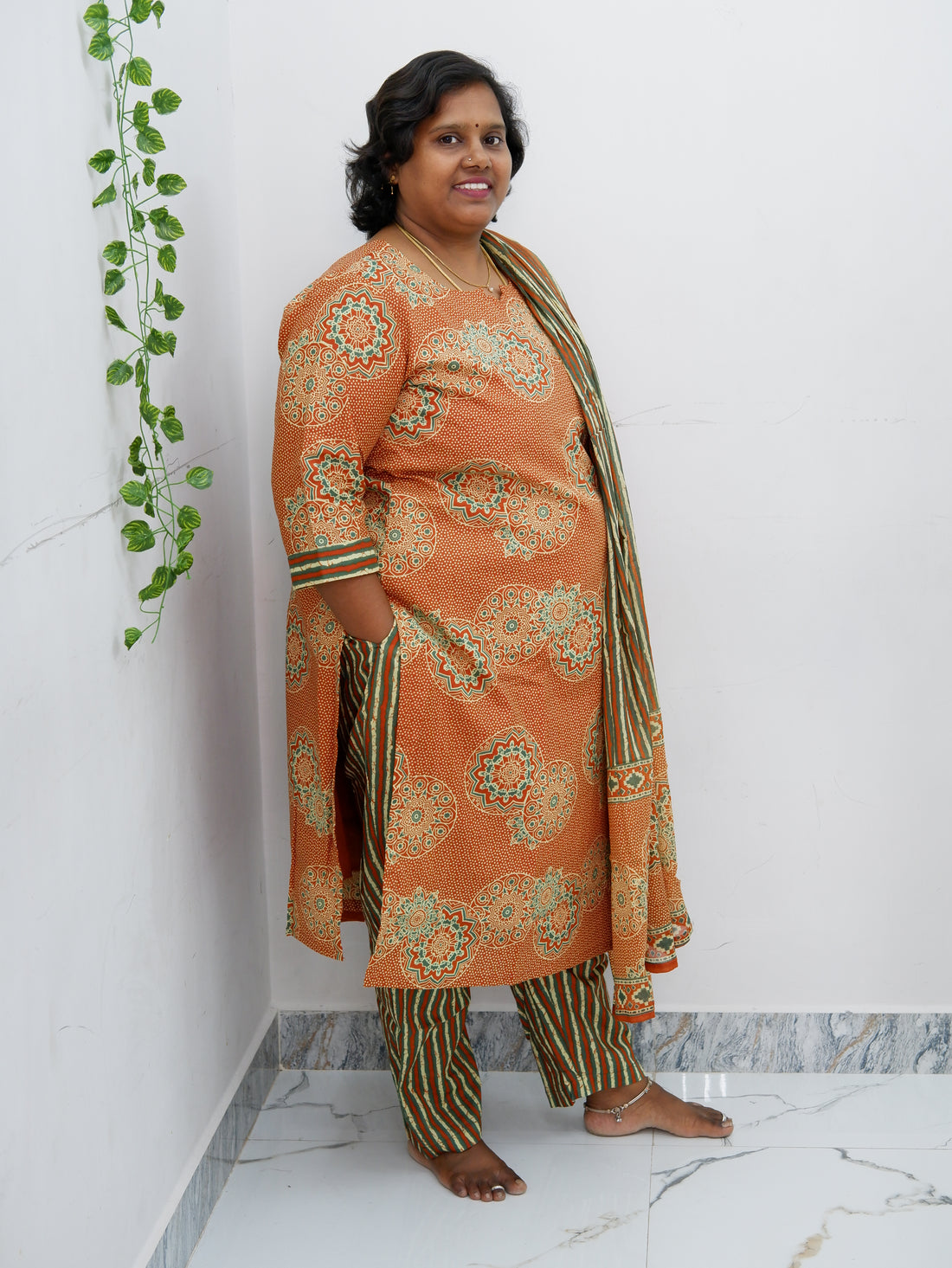 Graceful Cotton Printed Salwar Suit with Shawl – Casual & Festive Wear