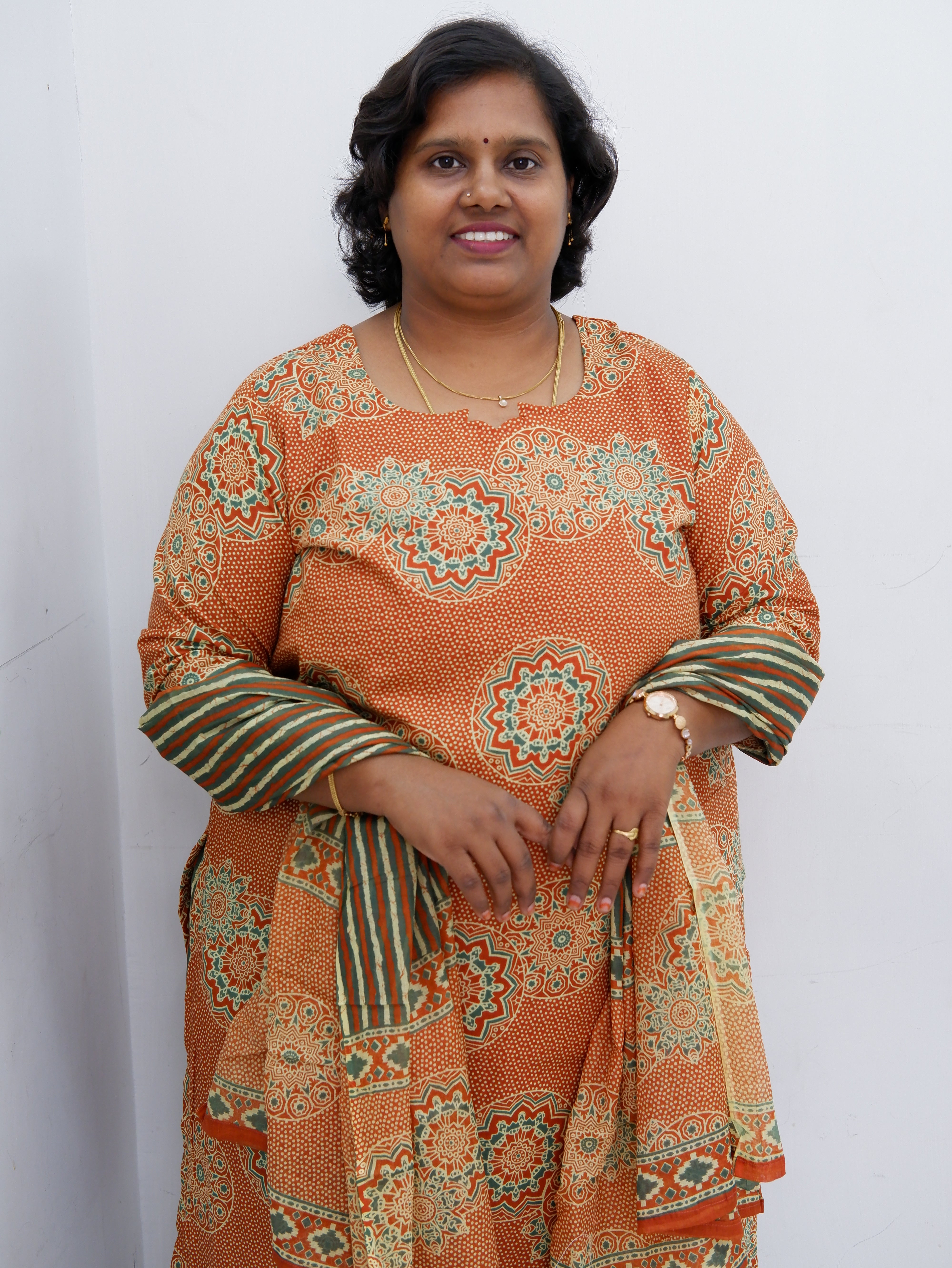 Graceful Cotton Printed Salwar Suit with Shawl – Casual & Festive Wear