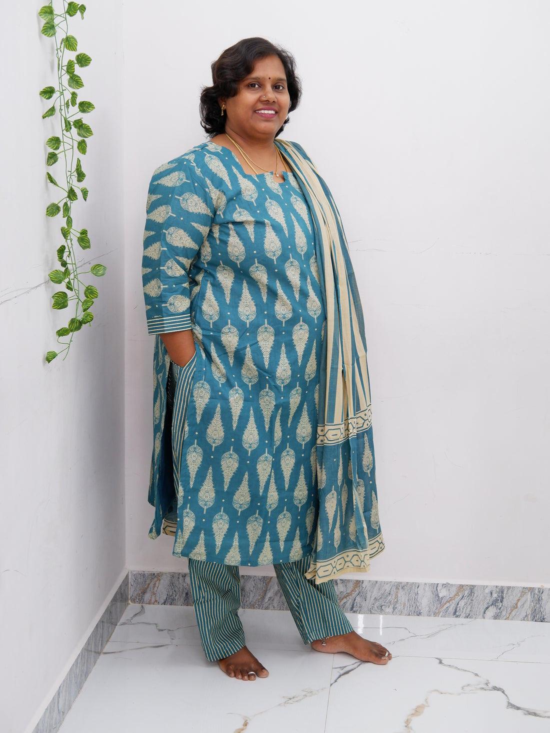 Graceful Cotton Printed Salwar Suit with Shawl – Casual & Festive Wear
