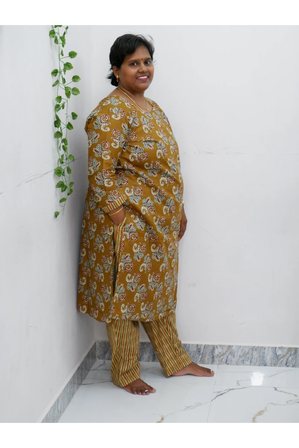 Graceful Cotton Printed Salwar Suit with Shawl – Casual & Festive Wear