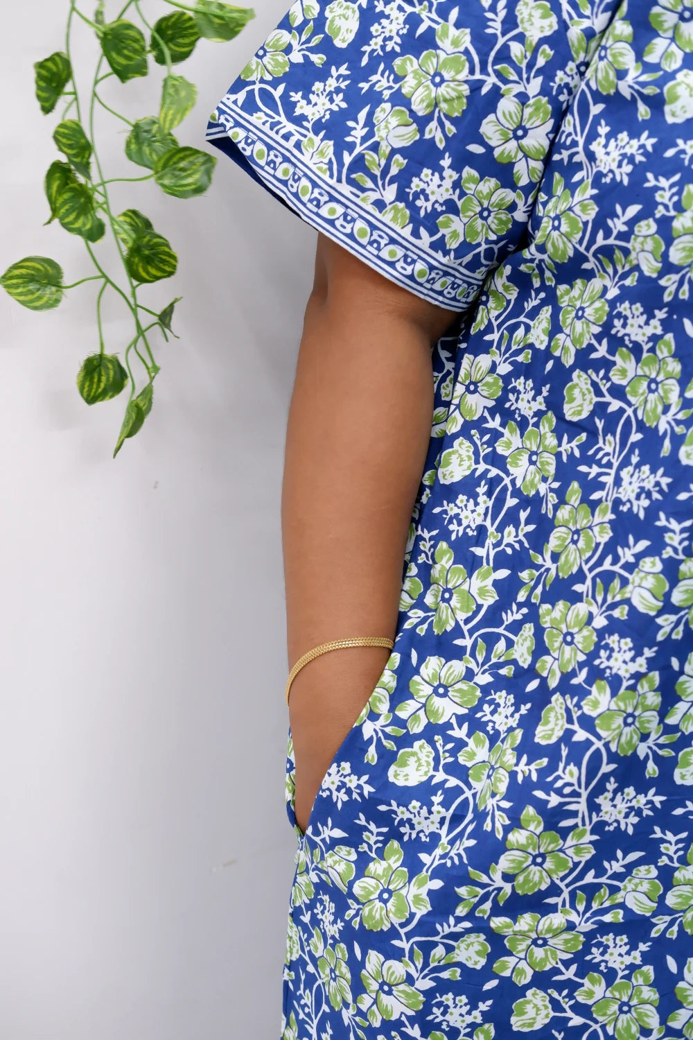 Elegant Zip Nighty – Jyothi Cotton Breeze