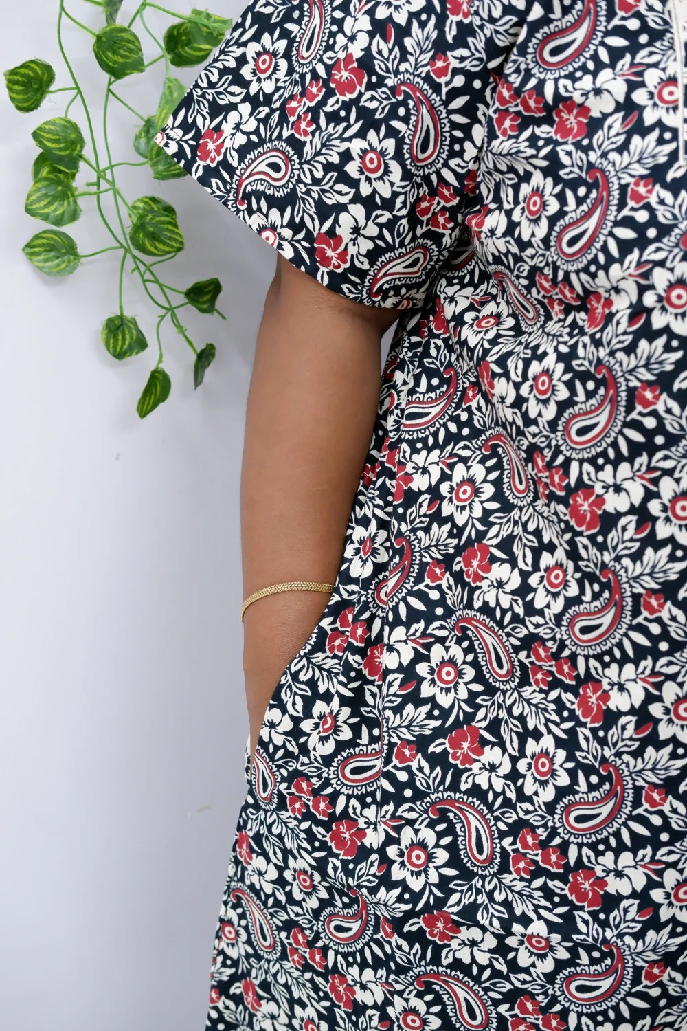 Elegant Zip Nighty – Jyothi Cotton Breeze