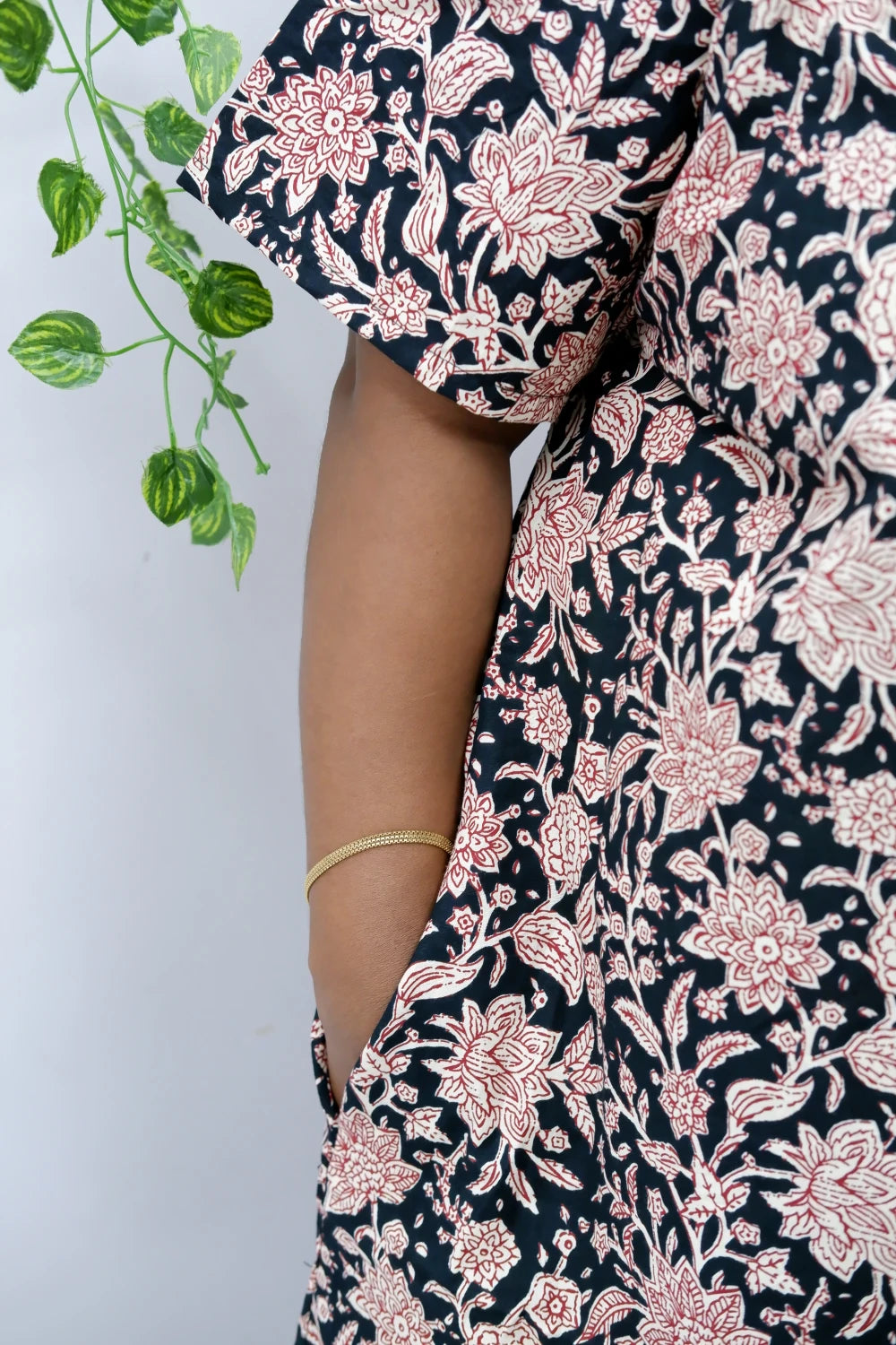 Elegant Zip Nighty – Jyothi Cotton Breeze