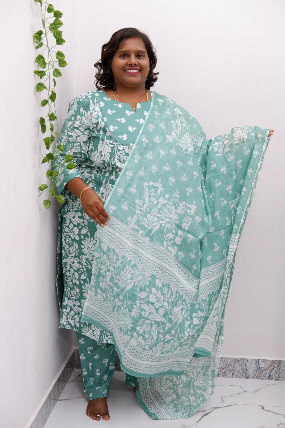 Graceful Cotton Printed Salwar Suit with Shawl – Casual & Festive Wear