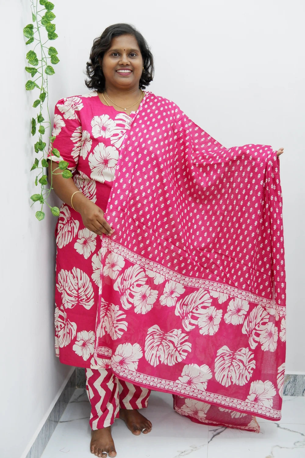 Graceful Cotton Printed Salwar Suit with Shawl – Casual & Festive Wear