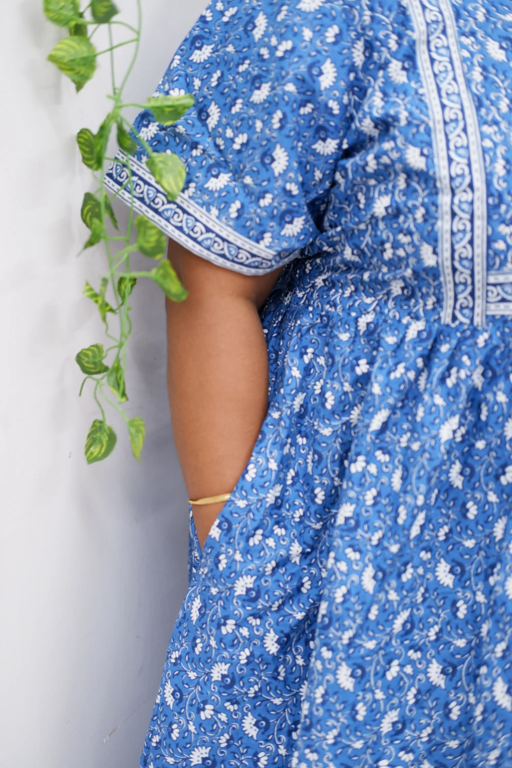 Midi Frock with Back Knot & Front Zip Jyothi Cotton Nighty