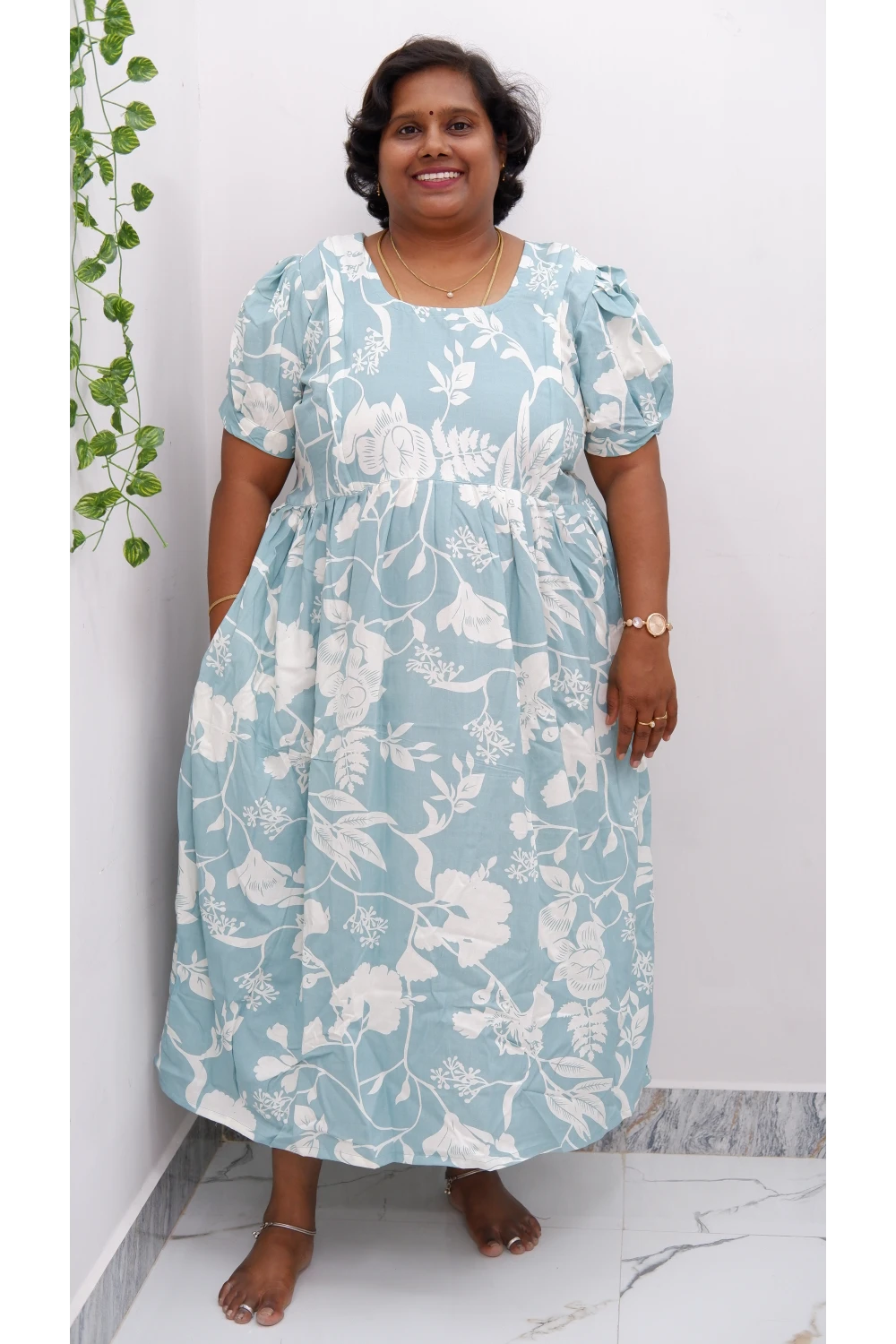 Luxury Feeding Kurti with Side Zip – Stylish & Practical Maternity Wear