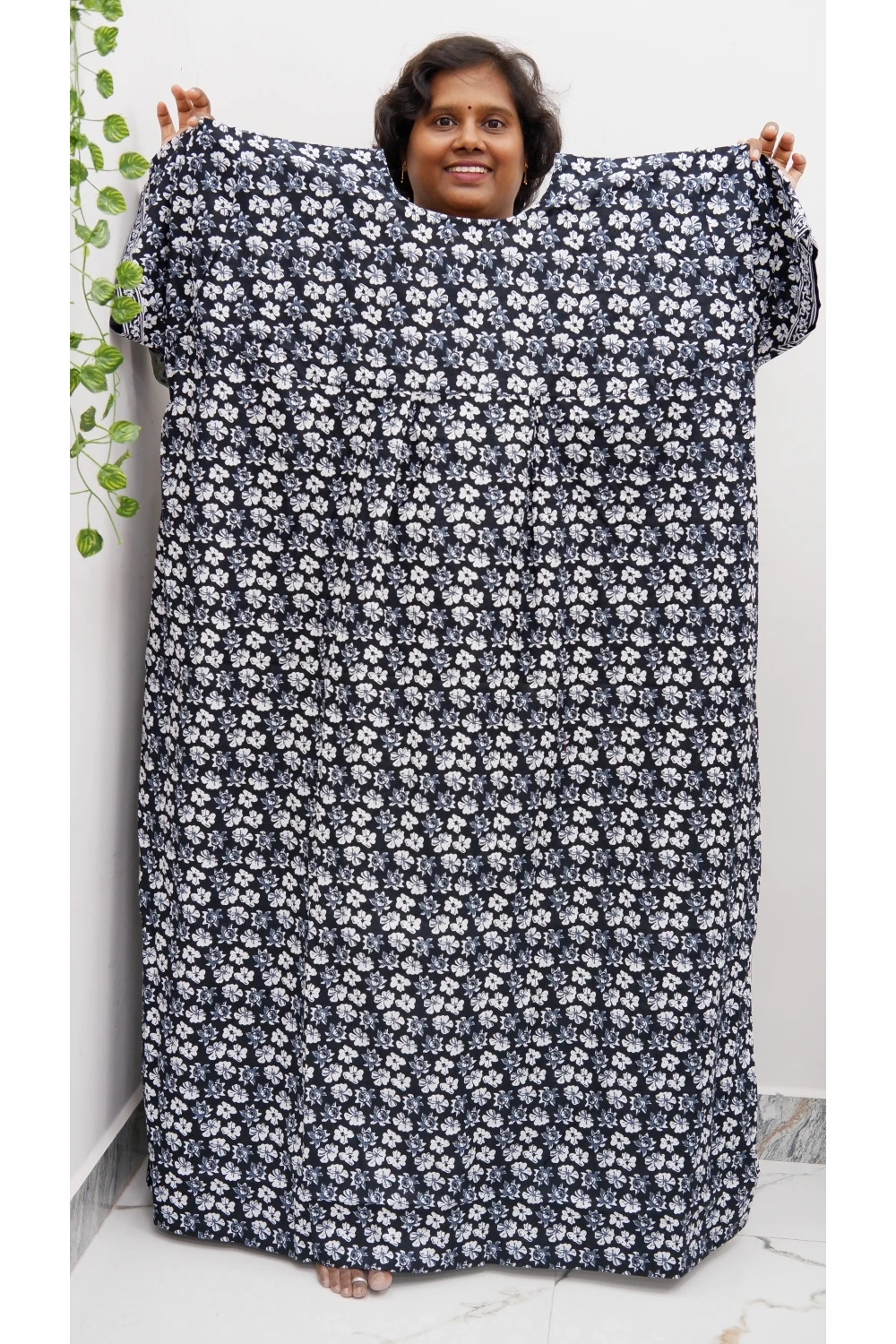 Plus Size Elegant Zip Nighty – Jyothi Cotton Breeze