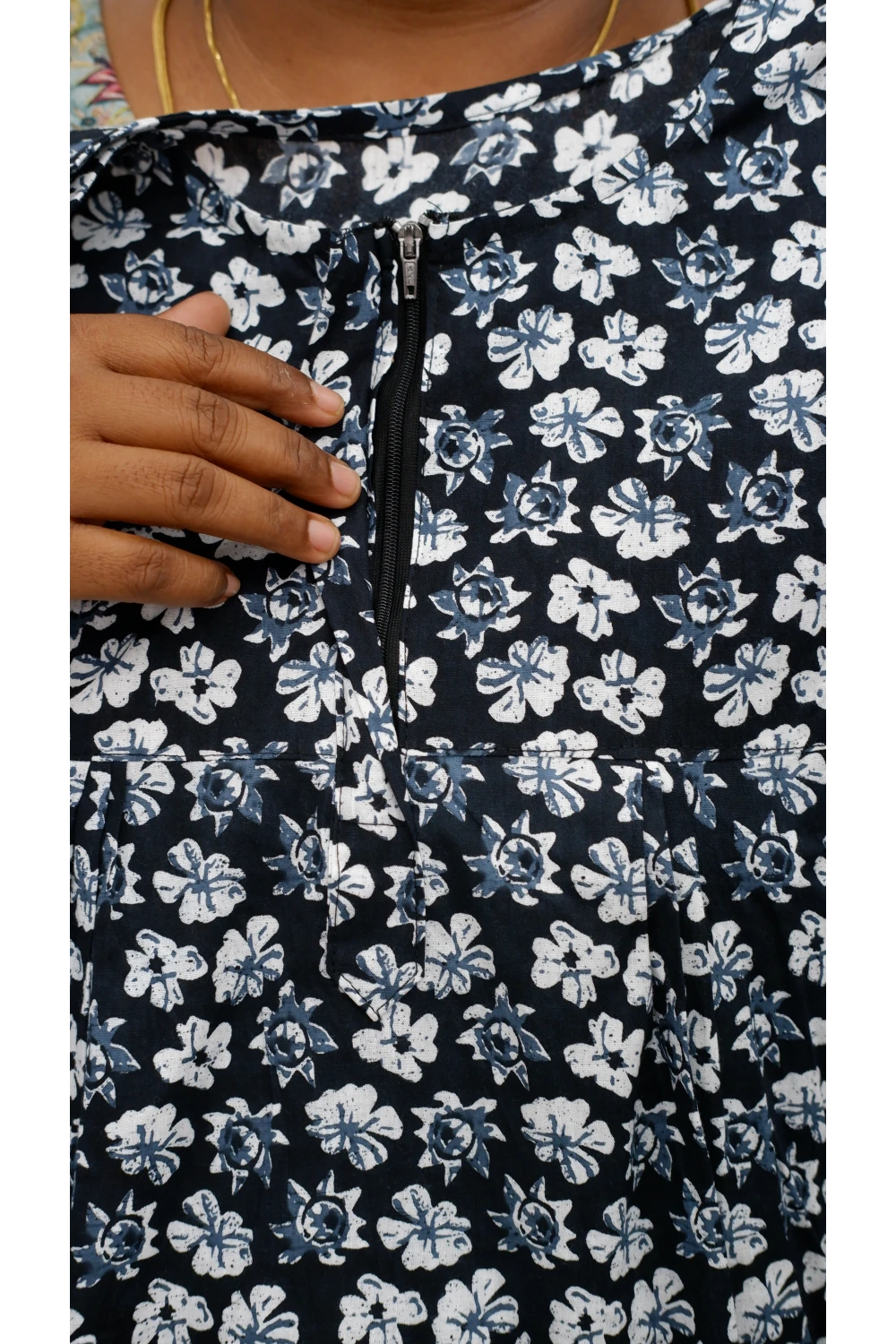 Plus Size Elegant Zip Nighty – Jyothi Cotton Breeze