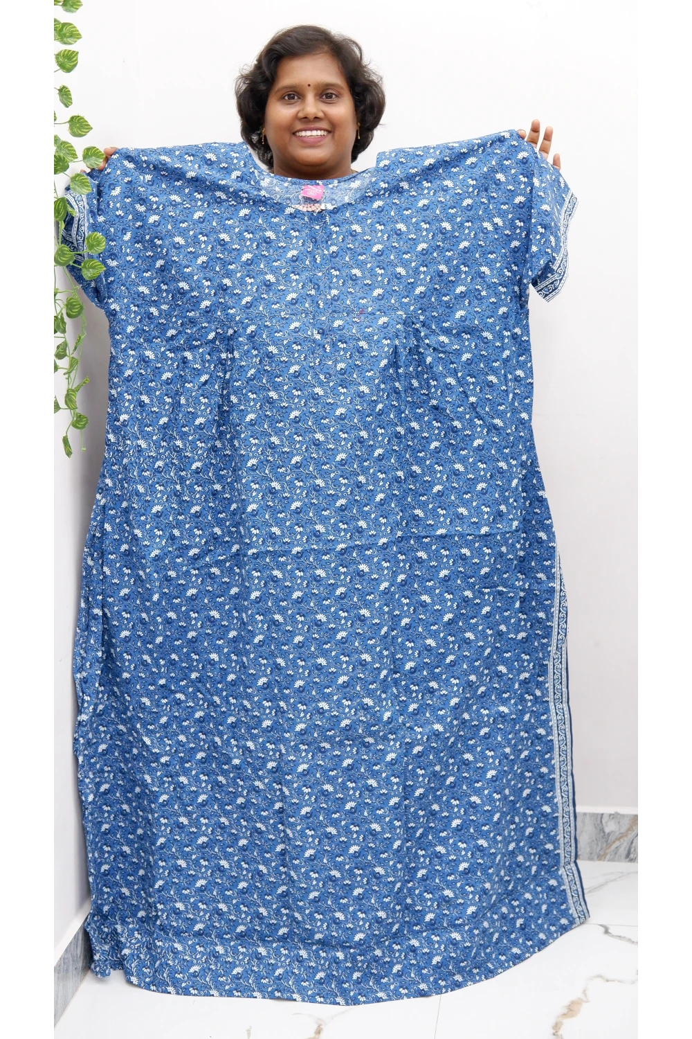 Plus Size Elegant Zip Nighty – Jyothi Cotton Breeze