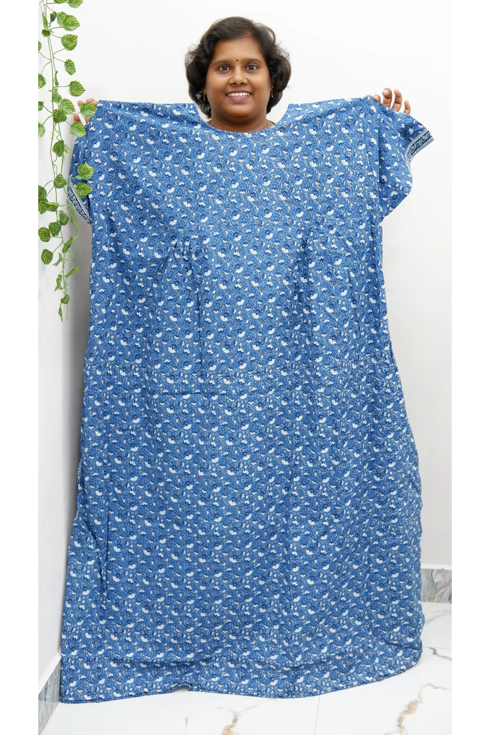 Plus Size Elegant Zip Nighty – Jyothi Cotton Breeze