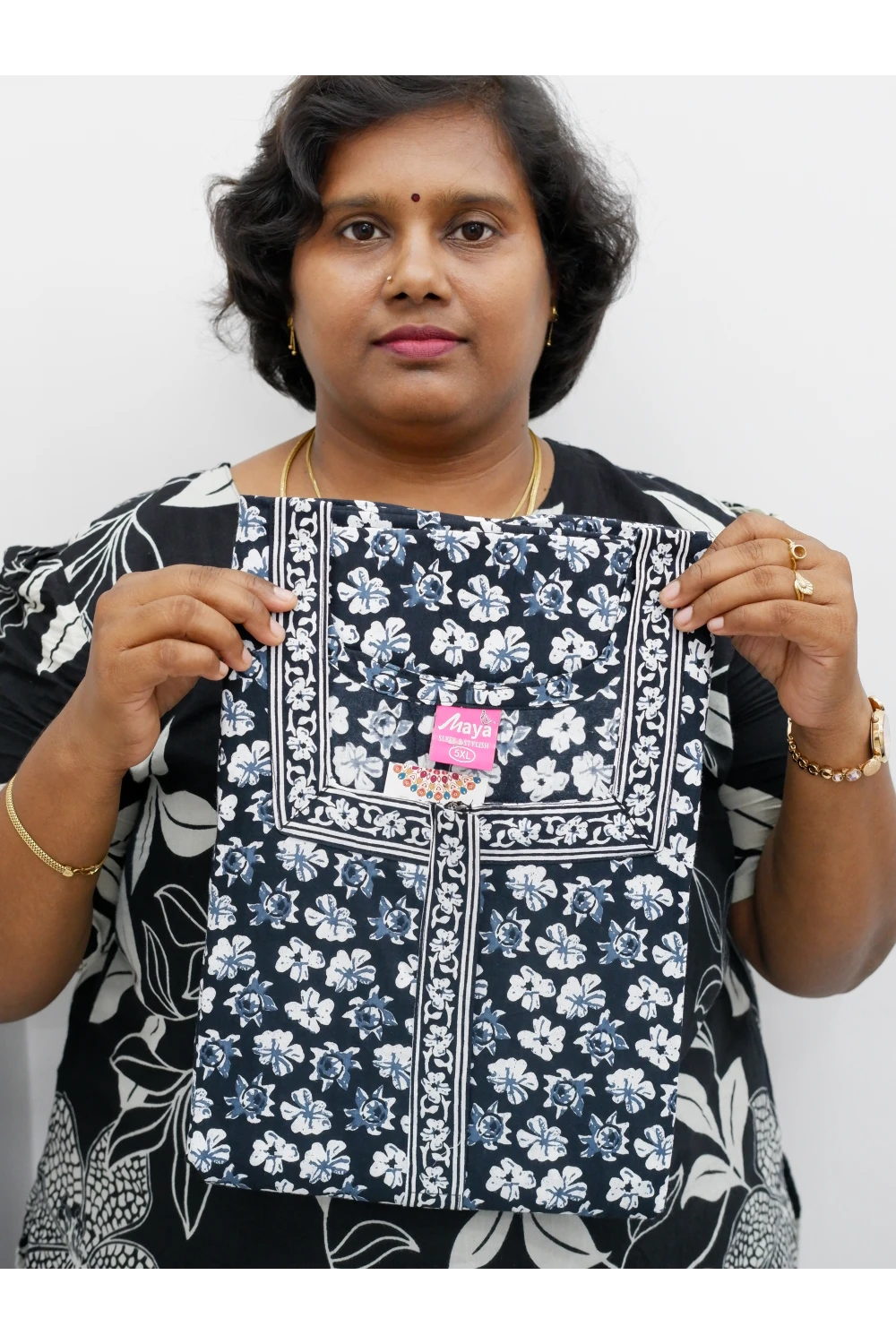 Plus Size Elegant Zip Nighty – Jyothi Cotton Breeze