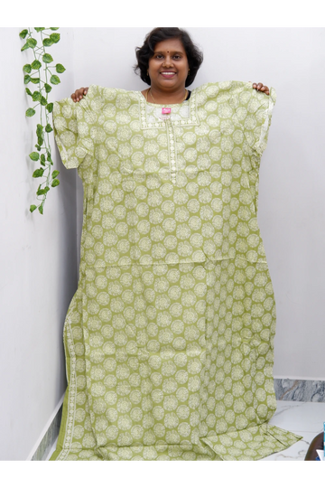 Plus Size Elegant Zip Nighty – Jyothi Cotton Breeze