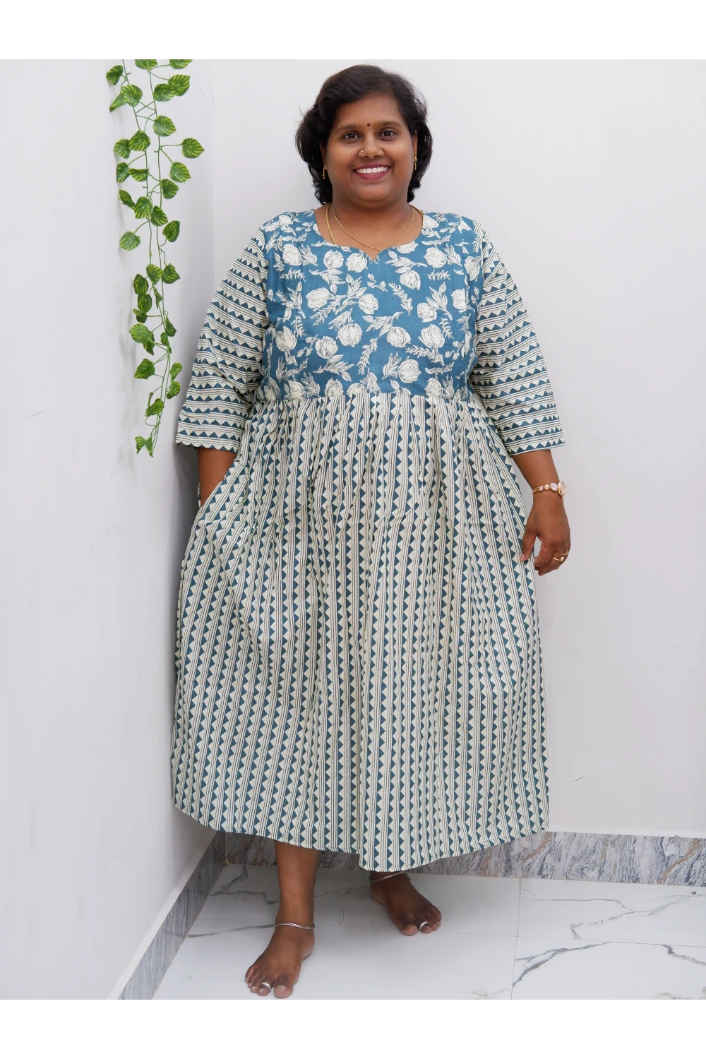 Luxury Feeding Cotton Kurti with Side Zip – Stylish & Practical Maternity Wear