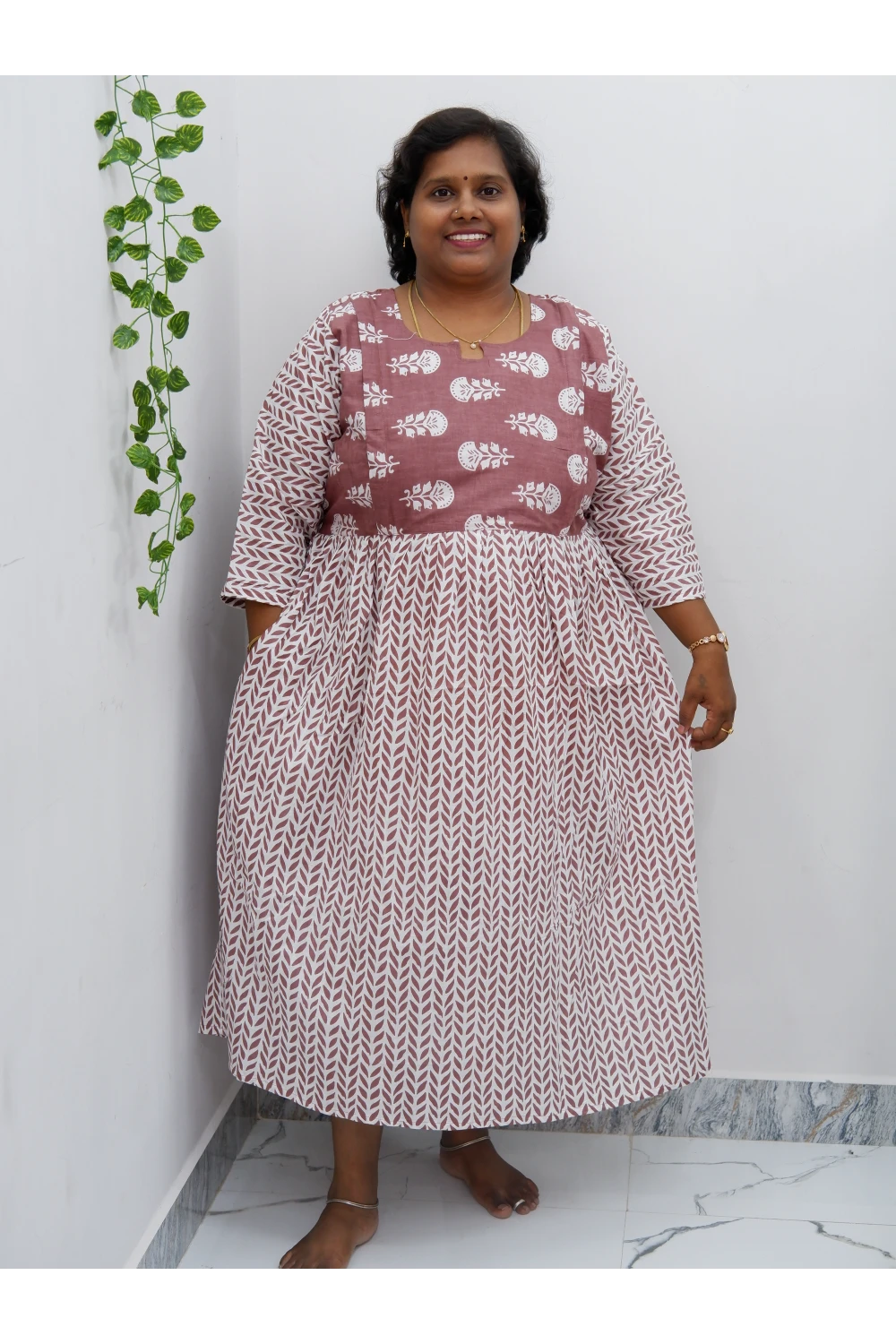 Luxury Feeding Cotton Kurti with Side Zip – Stylish & Practical Maternity Wear
