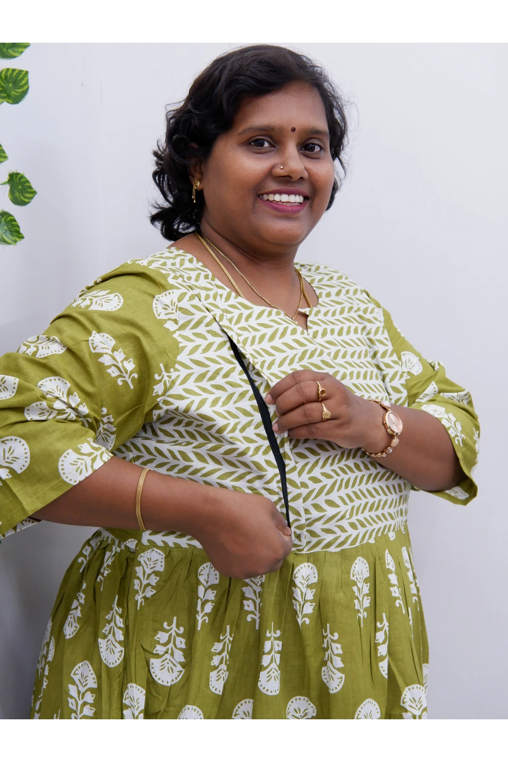 Luxury Feeding Cotton Kurti with Side Zip – Stylish & Practical Maternity Wear