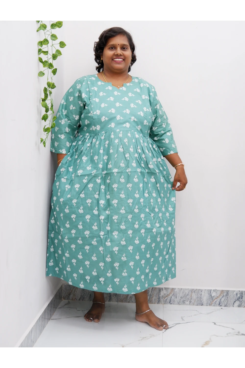 Luxury Feeding Cotton Kurti with Side Zip – Stylish & Practical Maternity Wear