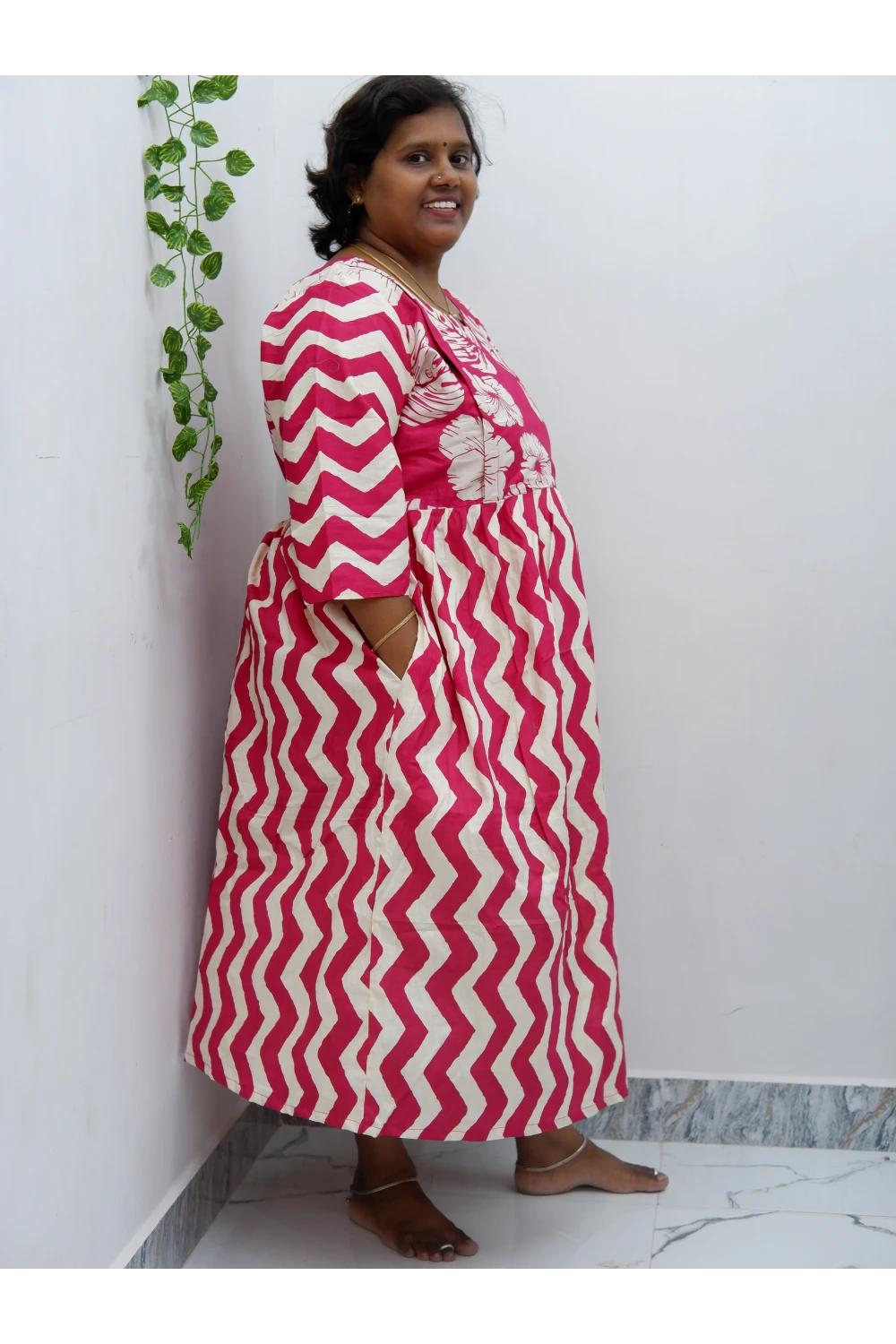 Luxury Feeding Cotton Kurti with Side Zip – Stylish & Practical Maternity Wear