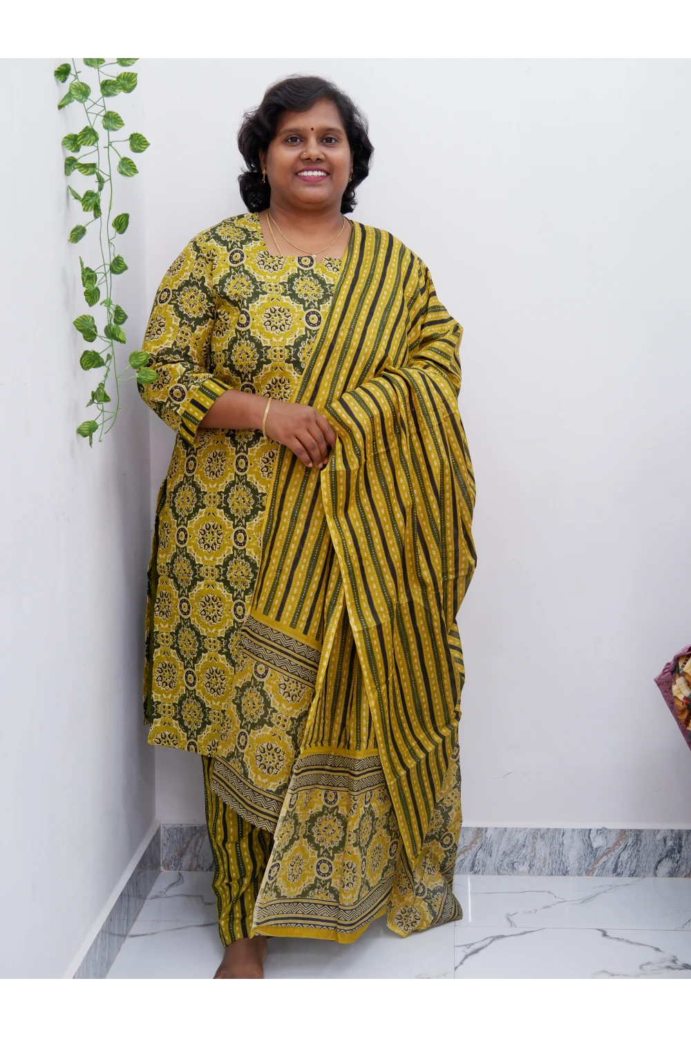 Graceful Cotton Printed Salwar Suit with Shawl – Casual & Festive Wear