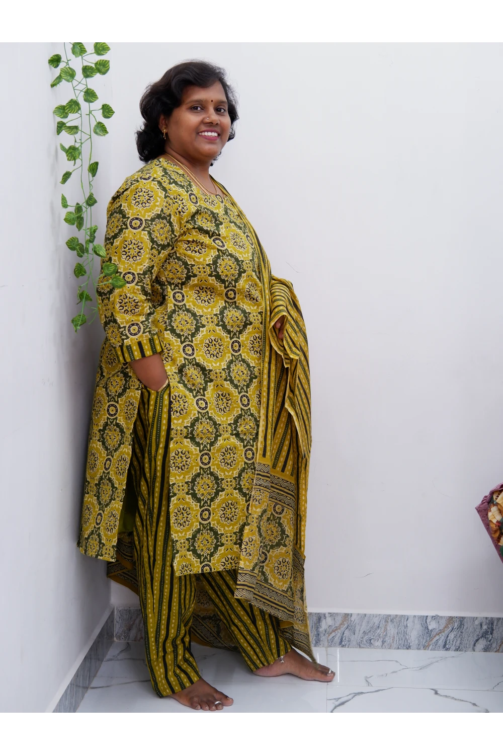 Graceful Cotton Printed Salwar Suit with Shawl – Casual & Festive Wear