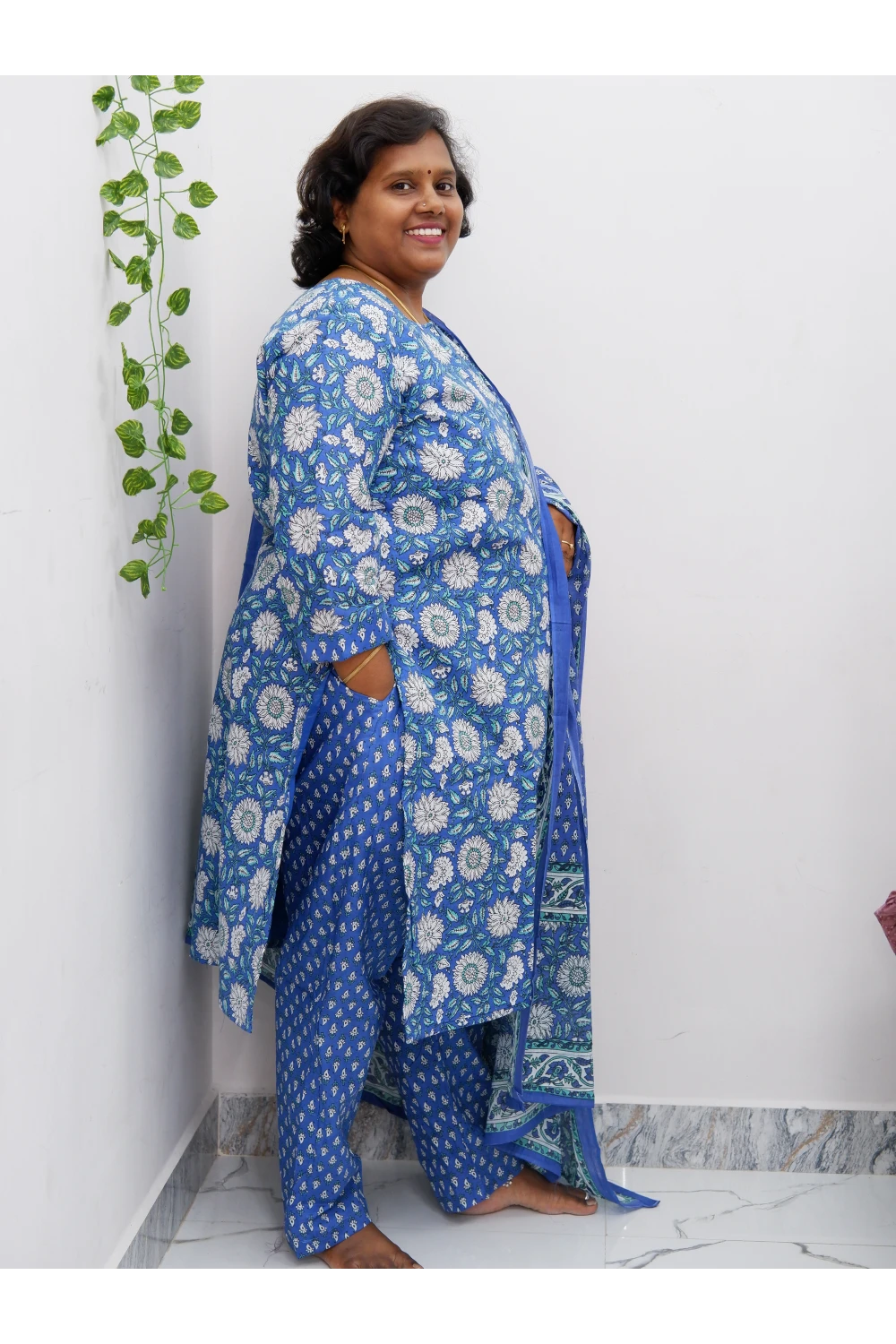 Graceful Cotton Printed Salwar Suit with Shawl – Casual & Festive Wear