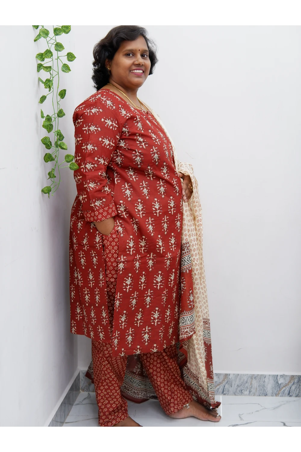 Graceful Cotton Printed Salwar Suit with Shawl – Casual & Festive Wear