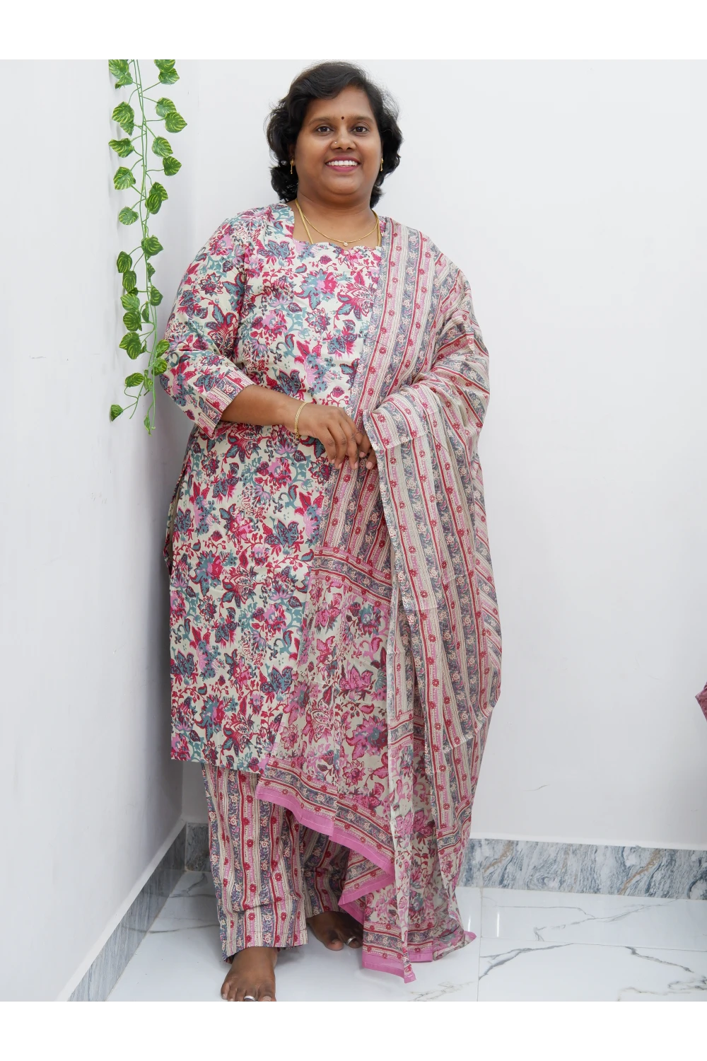 Graceful Cotton Printed Salwar Suit with Shawl – Casual & Festive Wear