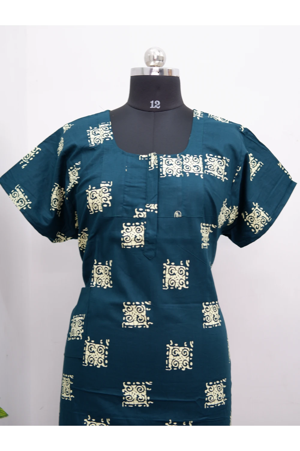 Elegant Zip-Front Pure Cotton Nighty