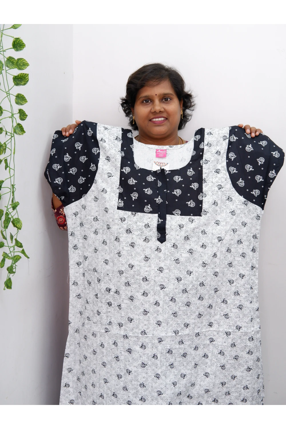 Elegant Zip-Front Pure Cotton Nighty