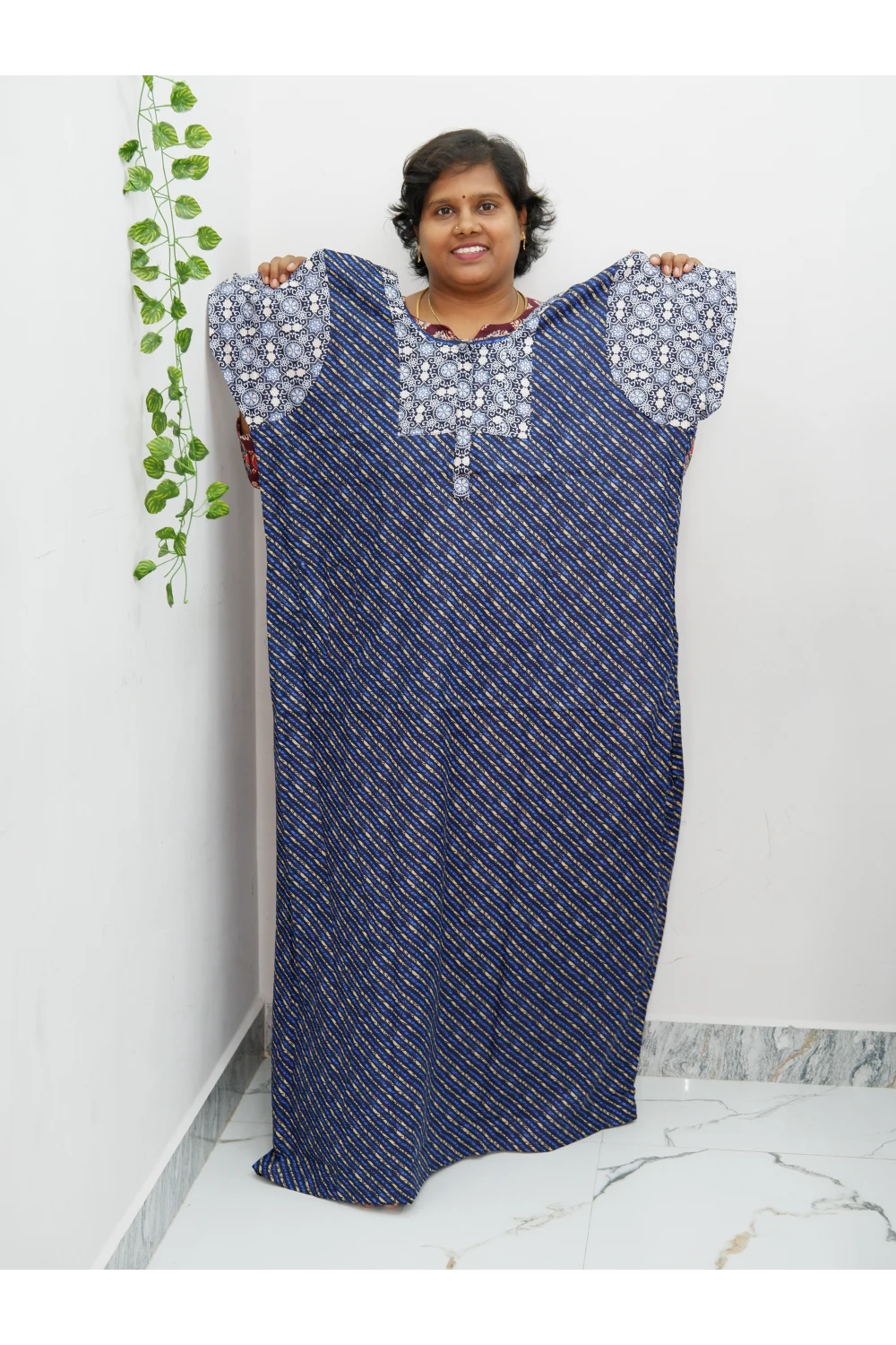 Elegant Zip-Front Pure Cotton Nighty