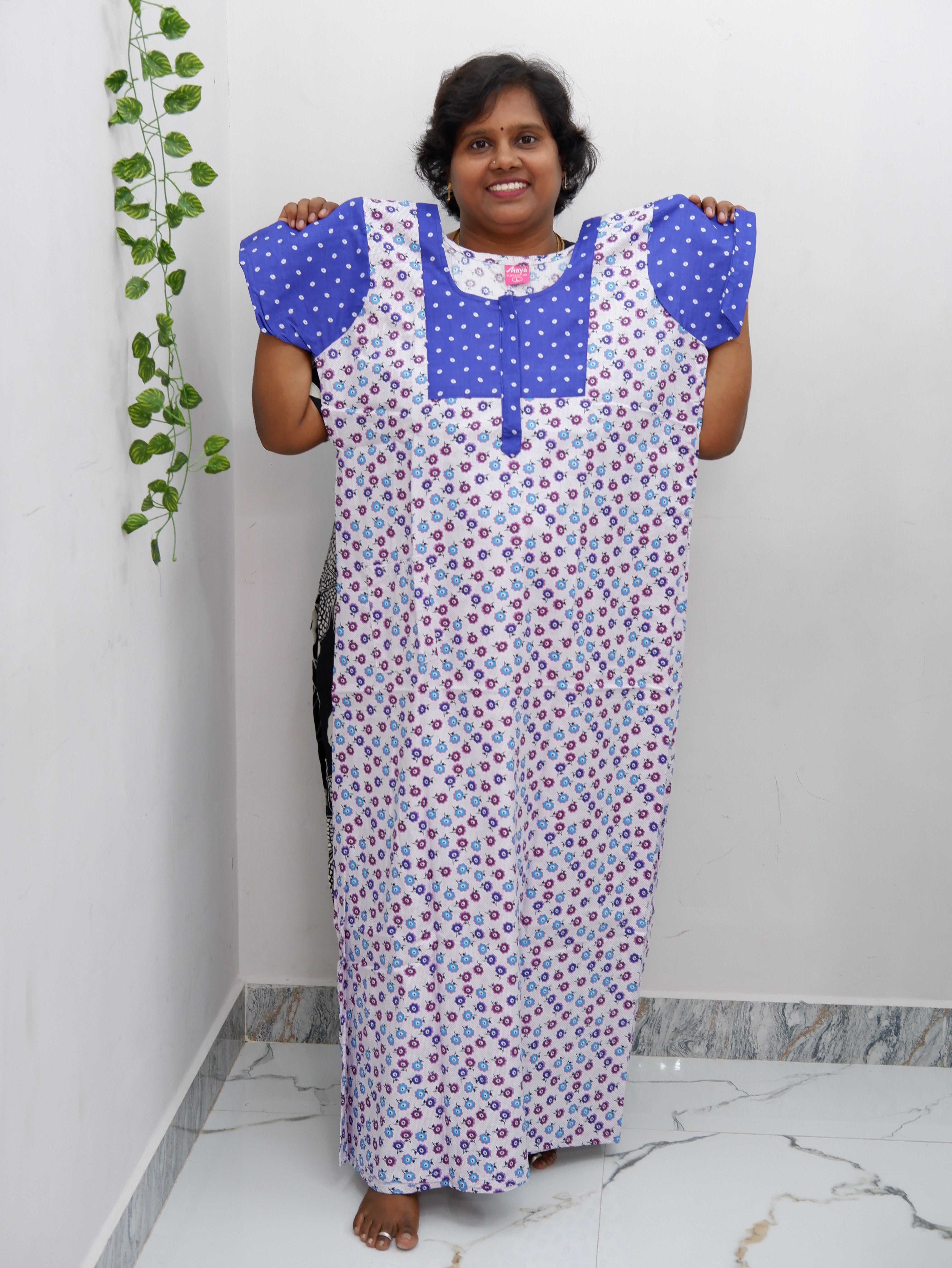 Elegant Zip-Front Pure Cotton Nighty