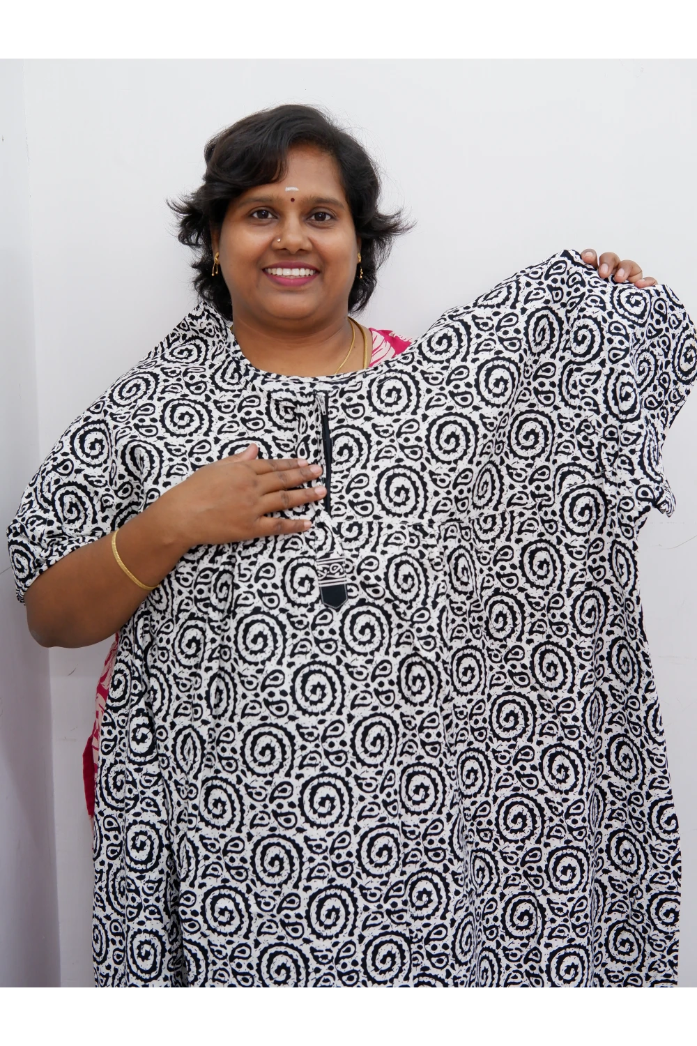 Plus Size Elegant Zip Nighty – Jyothi Cotton Breeze