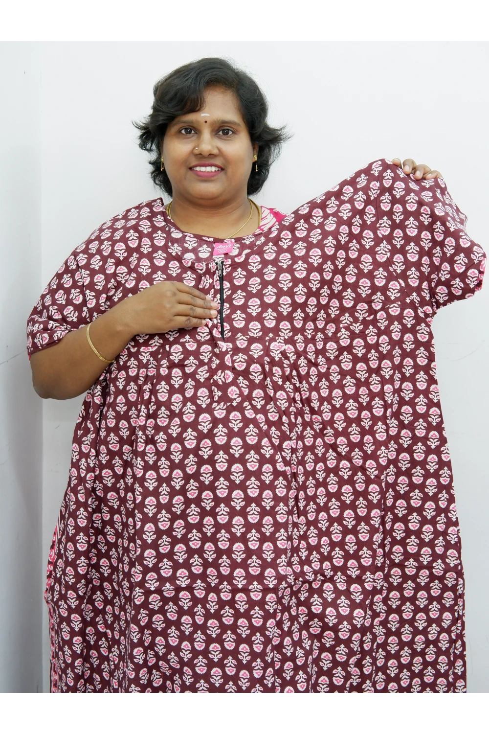 Plus Size Elegant Zip Nighty – Jyothi Cotton Breeze