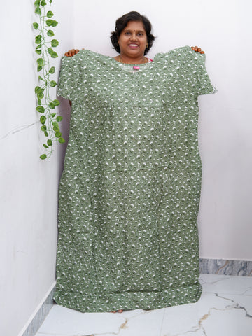 Plus Size Elegant Zip Nighty – Jyothi Cotton Breeze