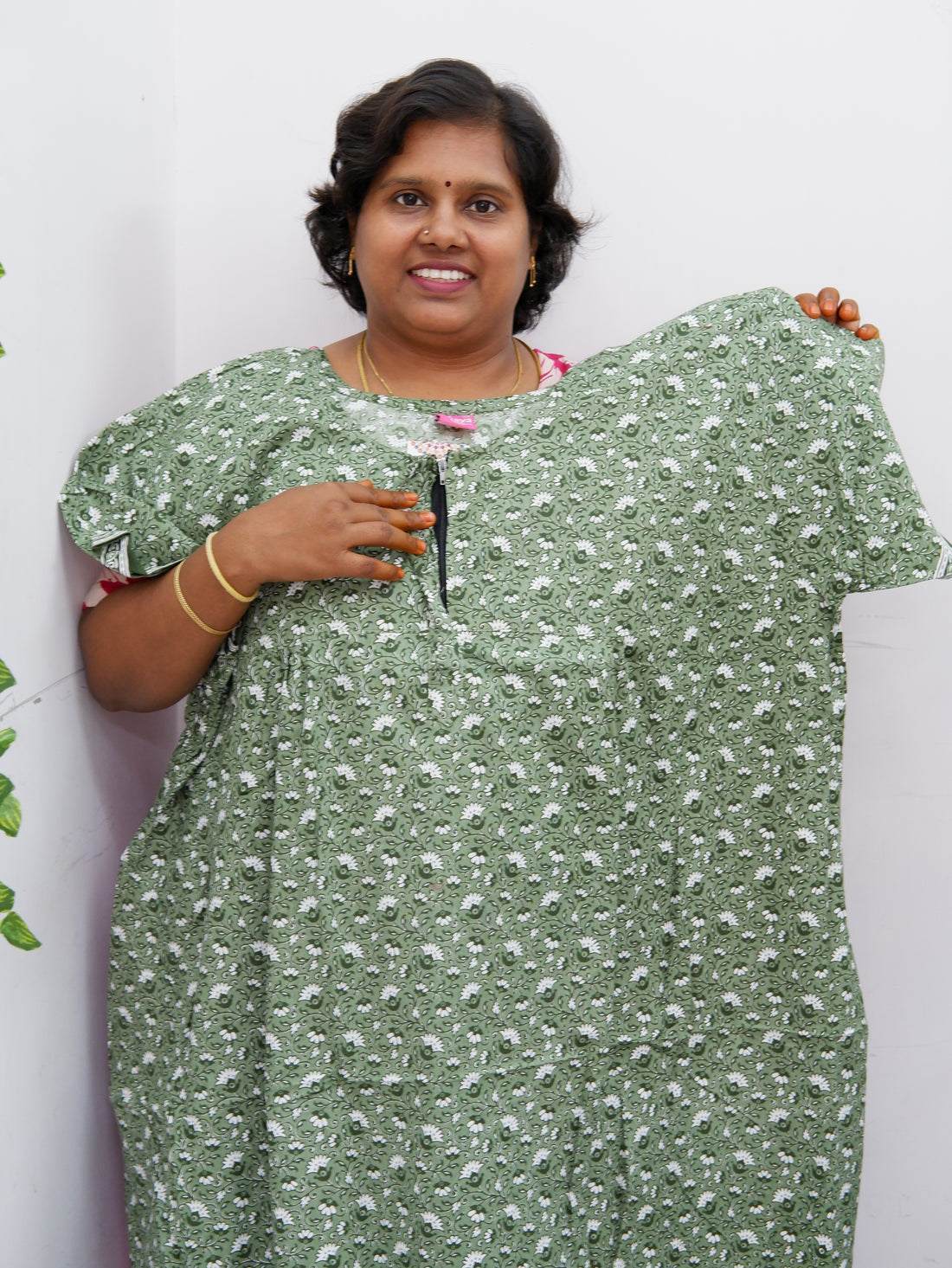 Plus Size Elegant Zip Nighty – Jyothi Cotton Breeze