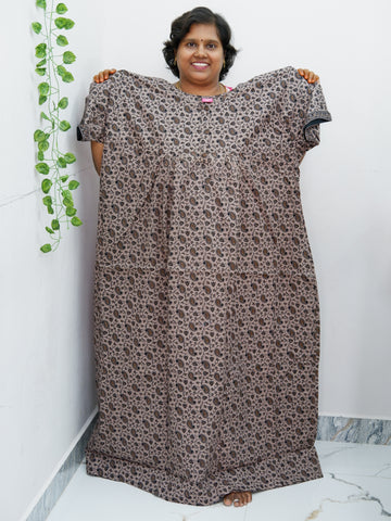 Plus Size Elegant Zip Nighty – Jyothi Cotton Breeze
