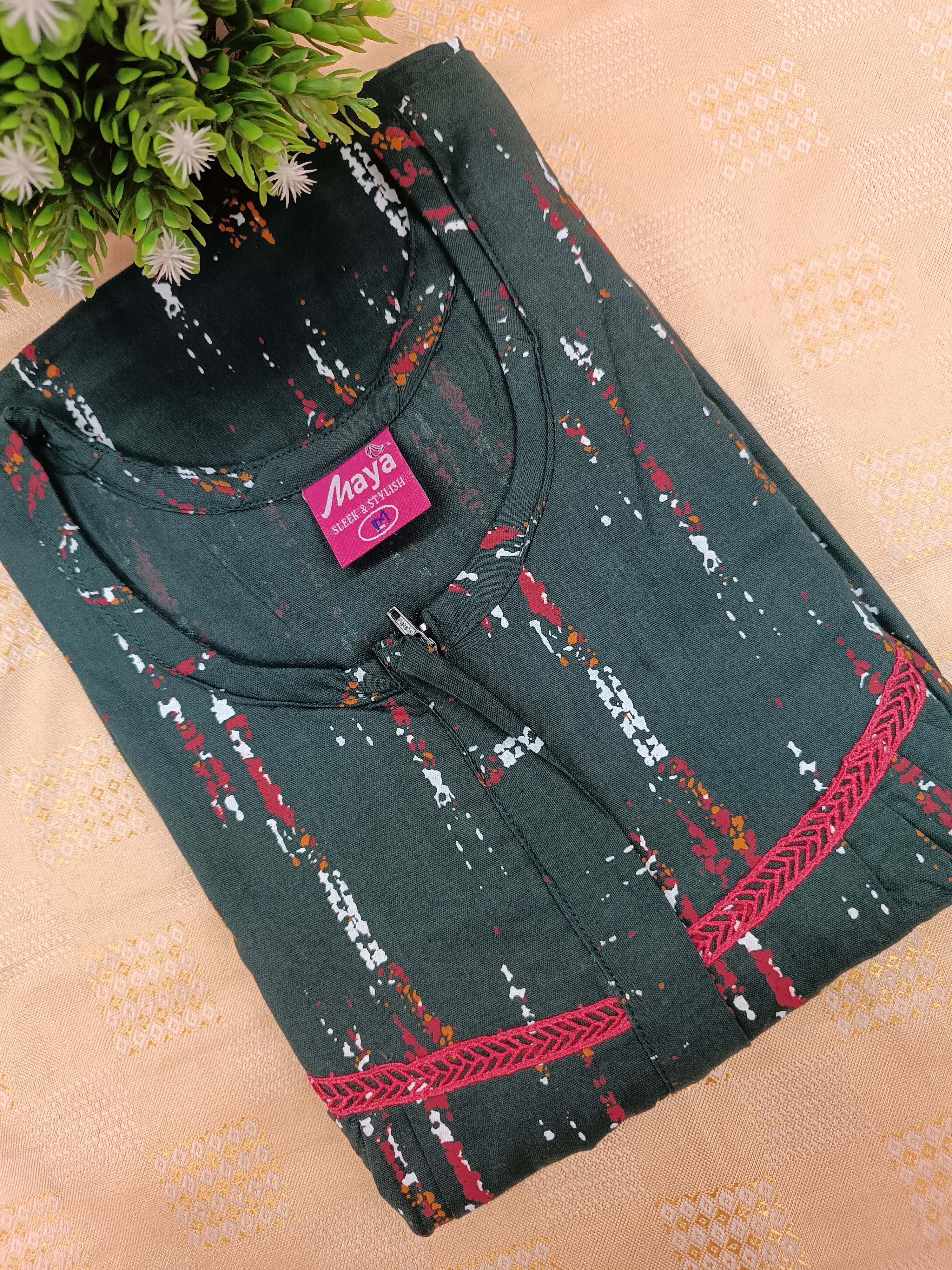 Elegant Zip-Front Pure Cotton Nighty