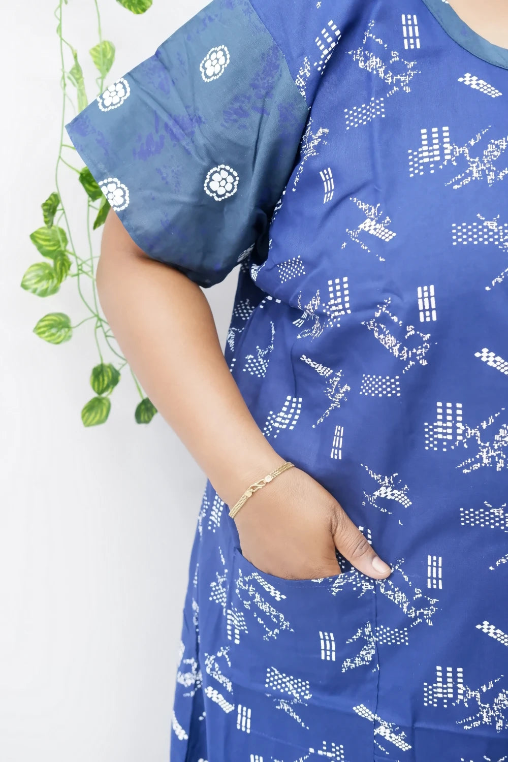 Feeding-Friendly Cotton Nighty with Long Zip