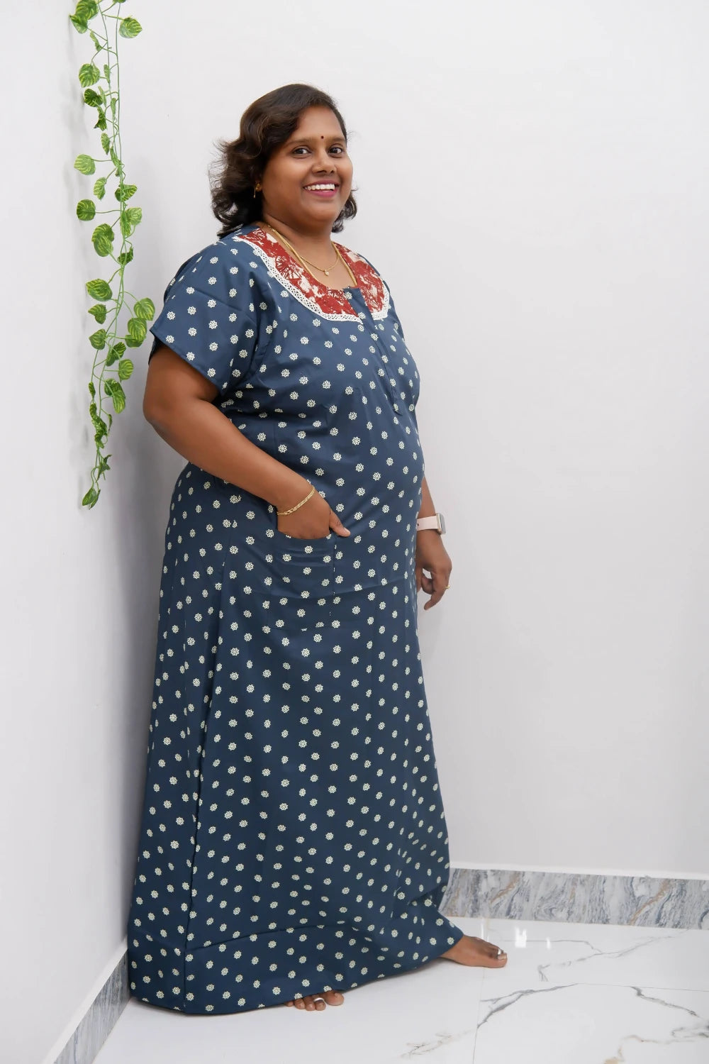 Elegant Zip-Front Pure Cotton Nighty